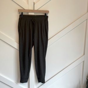 Old Navy Breathe ON Jogger Pants for Women